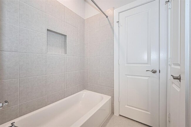 Building Photo - 307 Roselle Leaf Dr