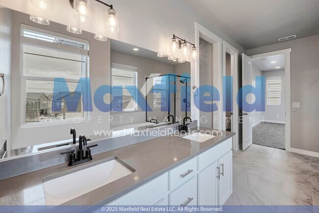 Building Photo - Brand New - Modern Living / 4BD 2.5 BTH 2GAR / Home in Lehi