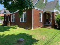 Building Photo - 109 S 3rd St