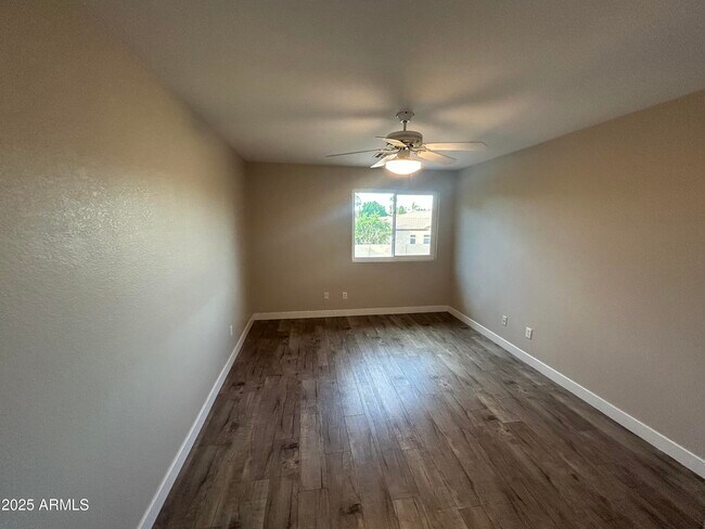 Building Photo - 1611 W Musket Way