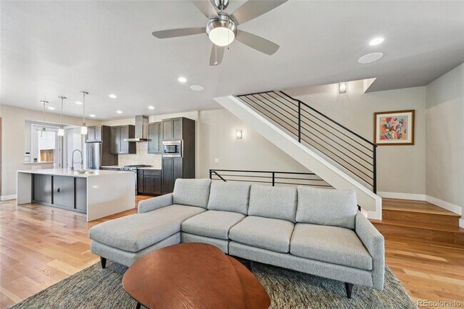 Building Photo - Rare University/Observatory Park 4 Plus Bed, 4.5 Bath Home