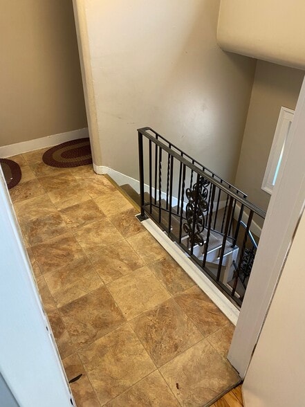 Building Photo - 1150 Chapel St