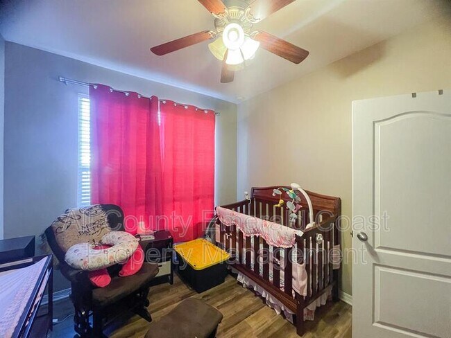 Building Photo - 304 Peoria Blvd