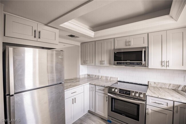 Building Photo - 16361 Dublin Cir