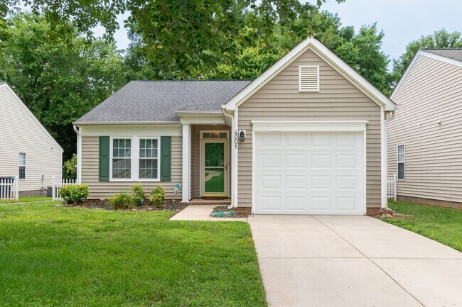 Primary Photo - Lovely home in Monroe!