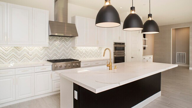 Building Photo - 82830 Logan Creek Dr