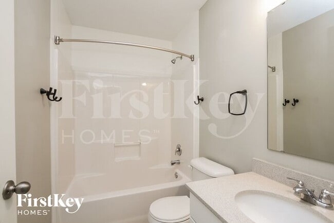 Building Photo - 10452 Hunters Crossing Blvd