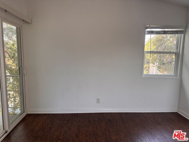 Building Photo - 2639 6th St