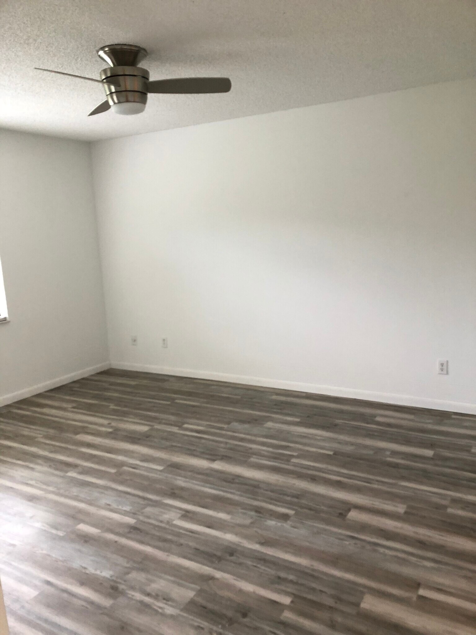 Building Photo - 6010 Indrio Rd
