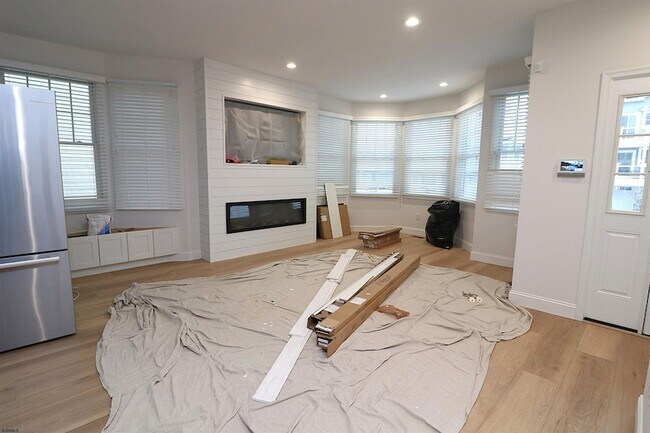 Building Photo - 213 N Jefferson Ave