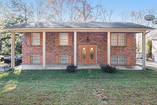 Primary Photo - 3 bdrm, 2 bath in Decatur