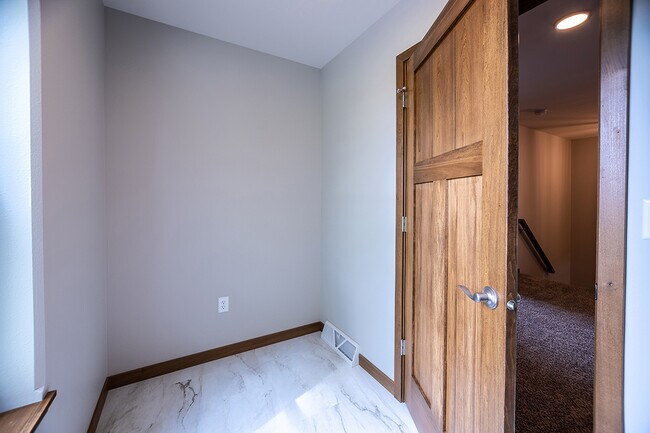 Building Photo - 3402 Green Pastures Ln