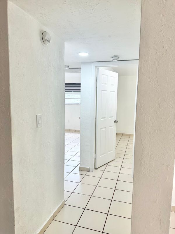 Building Photo - 4655 Palm Ave