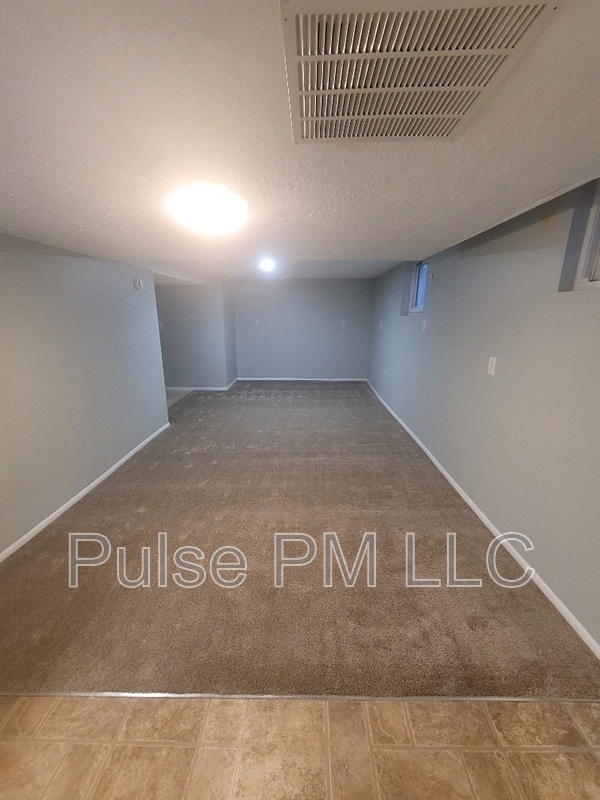 Building Photo - 2222 Oakland Ave