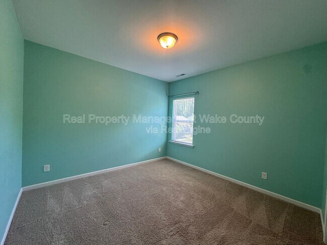 Building Photo - 101 Benning Hills Pl