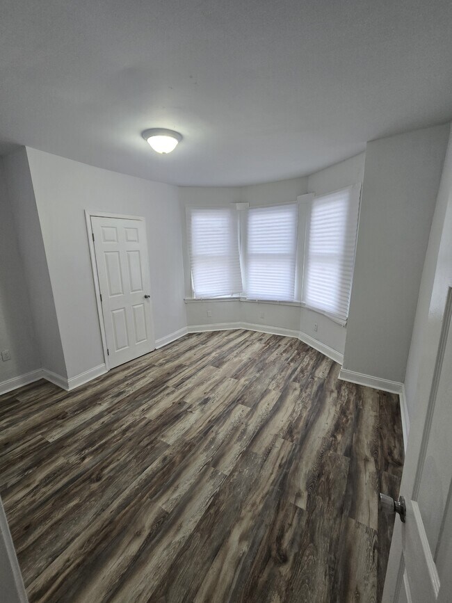 Building Photo - 5942 Callowhill St