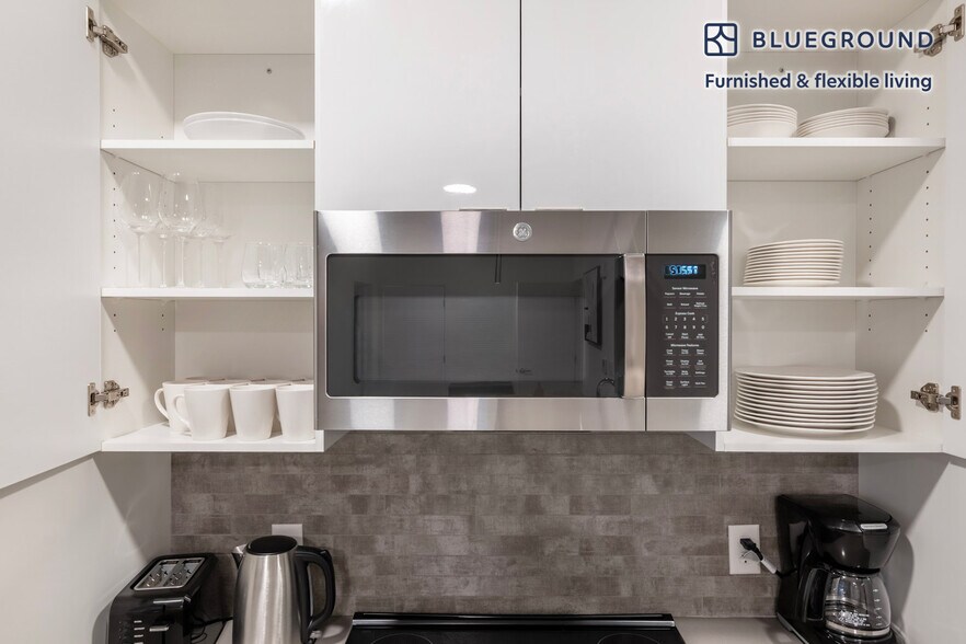 Building Photo - 3 Hawkins St