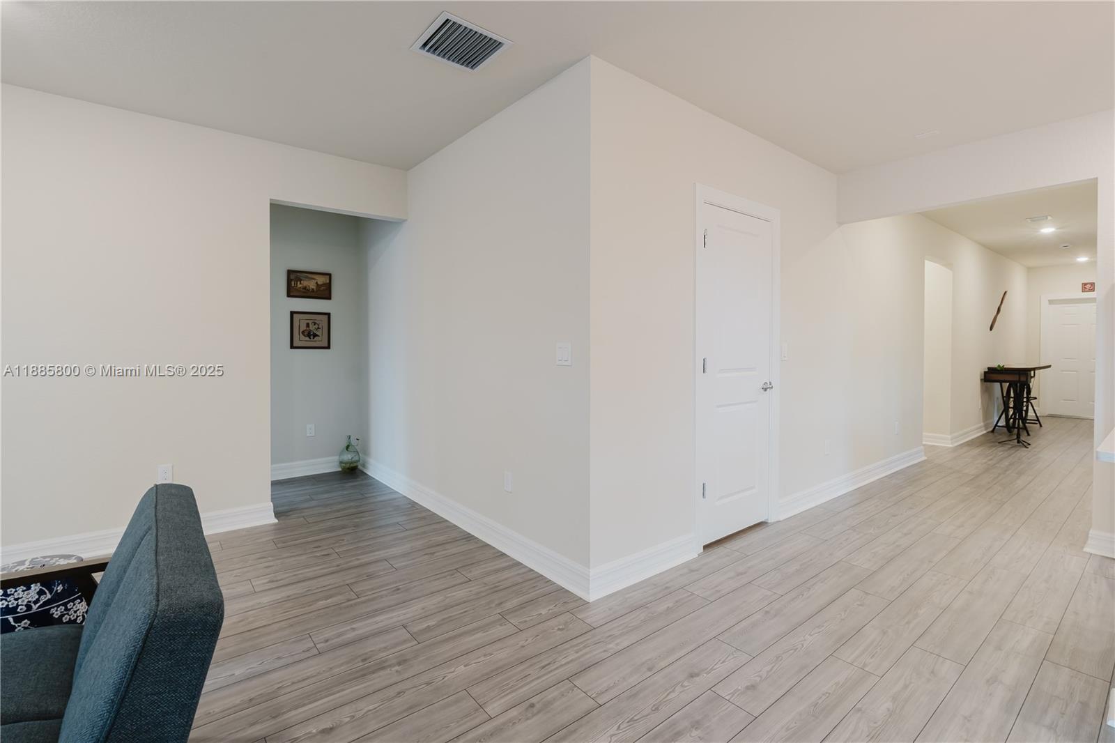 Building Photo - 3001 Hibiscus Ave