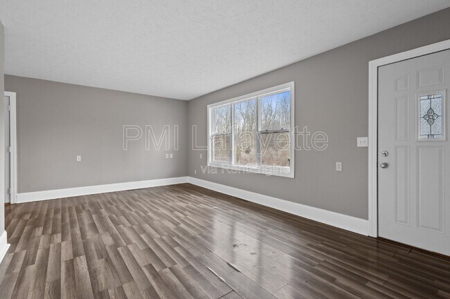 Building Photo - 5318 E 200 N