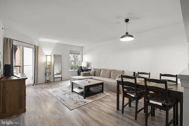 Building Photo - 3311 Wyndham Cir