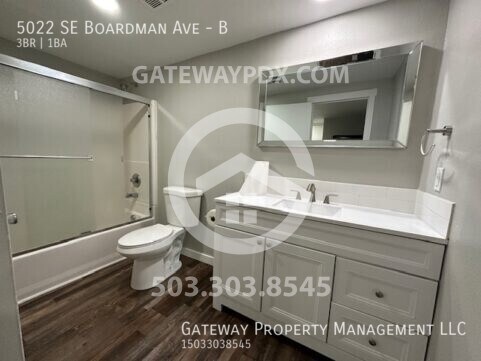 Building Photo - 5022 SE Boardman Ave