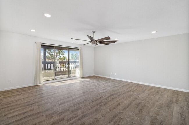 Building Photo - Luxury Living in the Heart of McCormick Ranch!