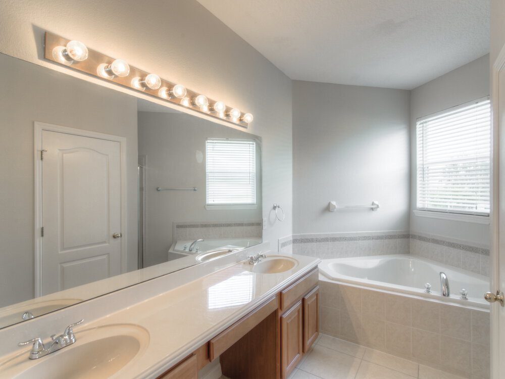 Building Photo - 553 Jasmine Bloom Dr