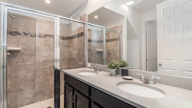 Building Photo - 8972 Amelia Downs Trail