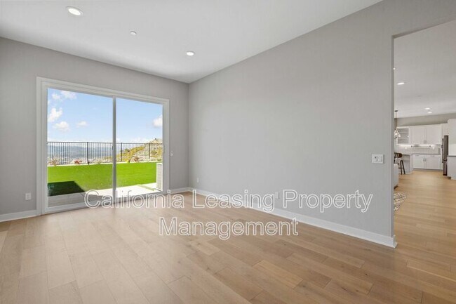 Building Photo - 28649 Windbreak Tr