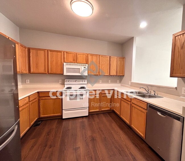 Building Photo - 160 Alyssum Dr