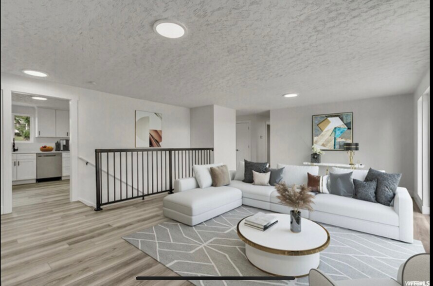 Building Photo - 1571 7th St