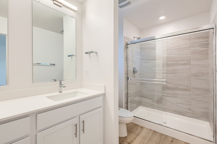 Master Bathroom - 1348 S Boston Ct