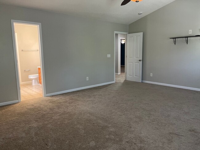 Building Photo - Spacious 2 Story Home In Raleigh, Availabl...