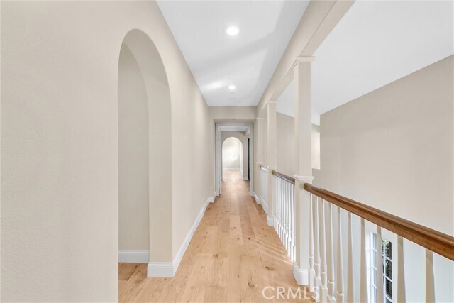 Building Photo - 31 Cezanne