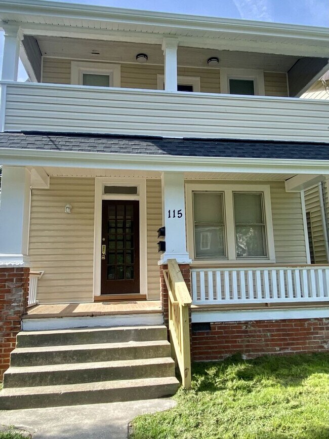Building Photo - Riverview 2 bedroom 1 bath