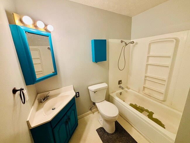 Building Photo - 13205 Carpenter St