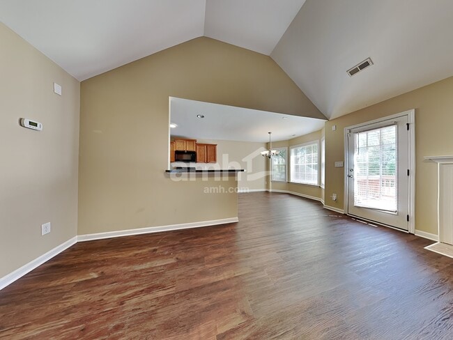 Building Photo - 2430 Joshua Ln