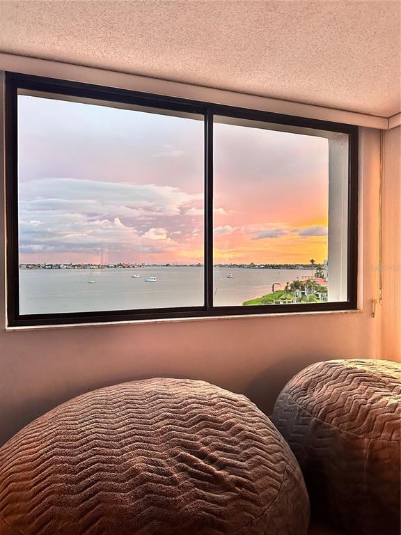 Building Photo - 6361 Bahia Del Mar Blvd S