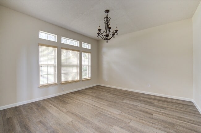 Building Photo - 800 Mulligan Ct