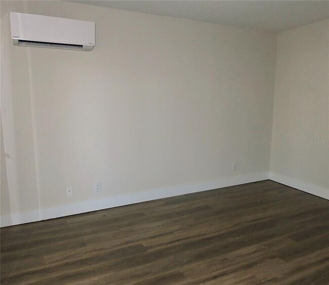 Building Photo - 2709 Arc Dr