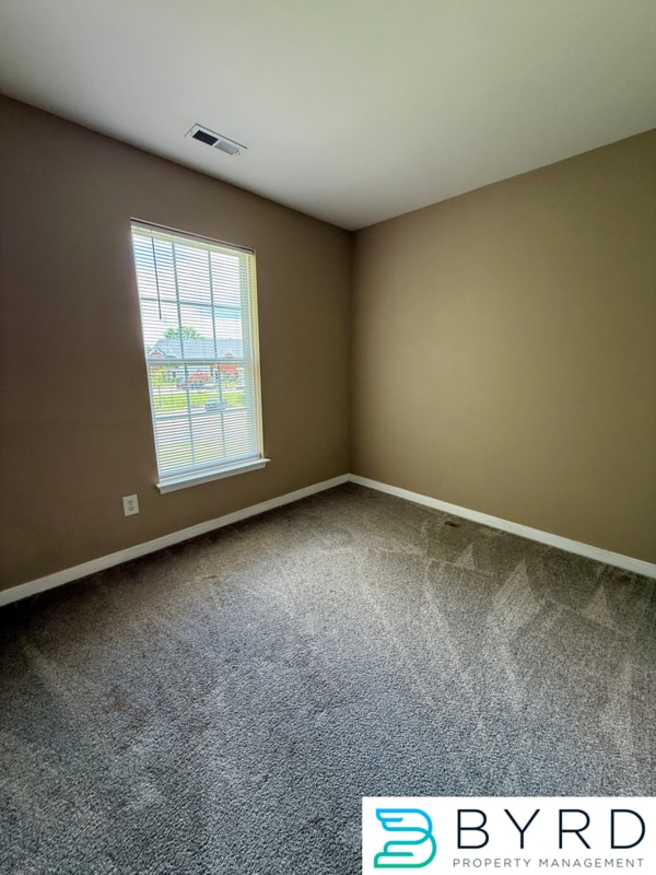 Building Photo - 1529 Olde Sage Ct