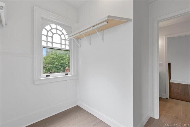 Building Photo - 131 Dwight St