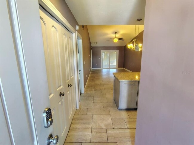 Building Photo - 453 Prestwick Pl