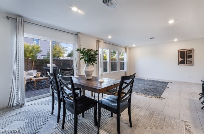 Building Photo - 4327 W Gary Ave