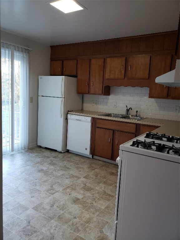 Building Photo - 15 Coventry Rd