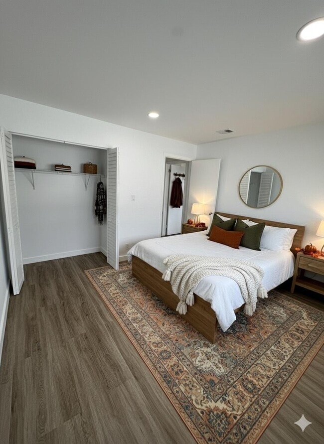 Building Photo - 103 E Tiffany Dr