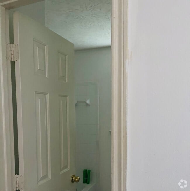 Building Photo - 6810 Atasca Creek Dr