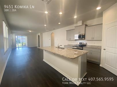 Building Photo - 9451 Komika Ln