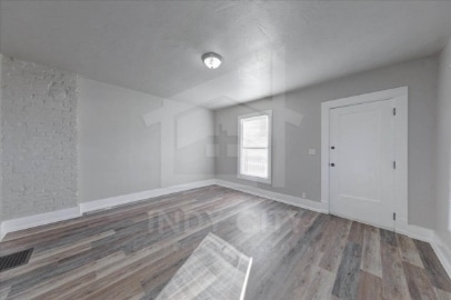 Building Photo - 622 N Mulberry St