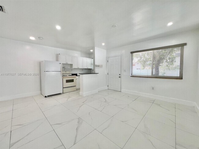 Building Photo - 62 NE 78th St